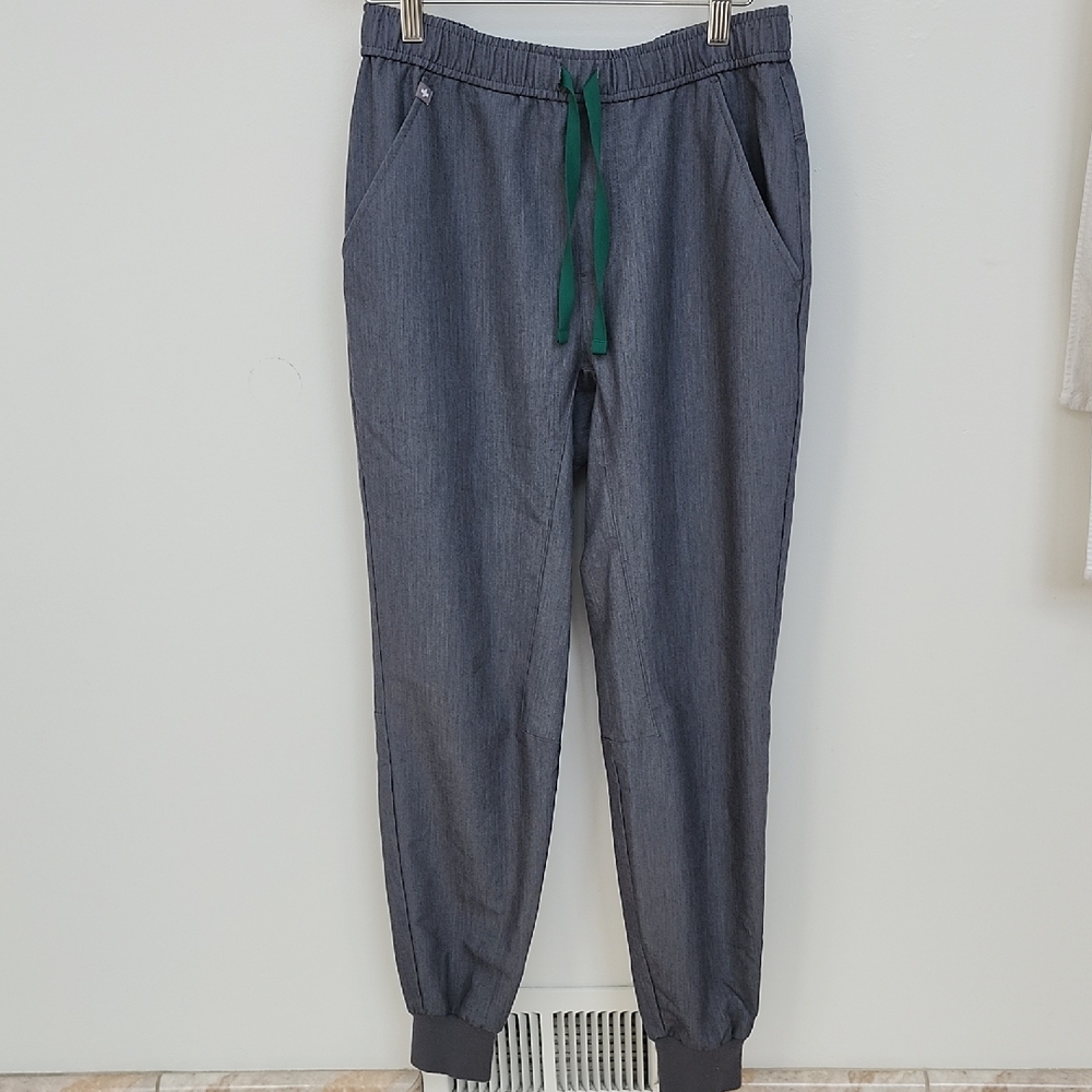 Figs Gray Jogger Scrubs with Green Drawstring - Men's size S